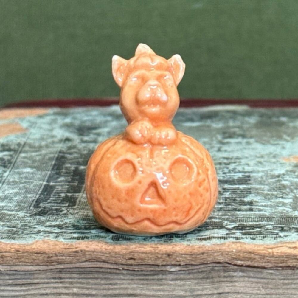 Vintage Wade Whimsies Miniature • Pumpkin & Kitty • October Figurine
